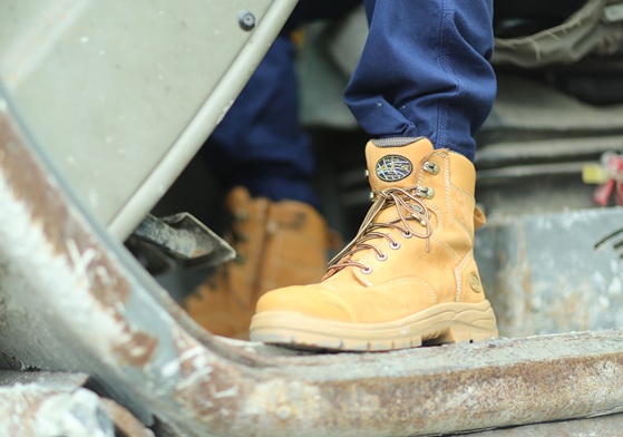 The Essential Buyers' Guide to Protective Footwear